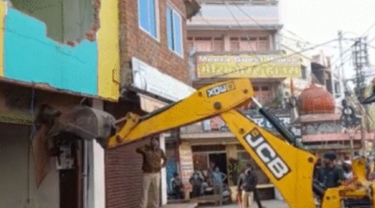 Muslim man among 3 booked for selling Chinese kite string, ‘Liberals’ claim MP govt’s action has communal undertones: Here’s the truth