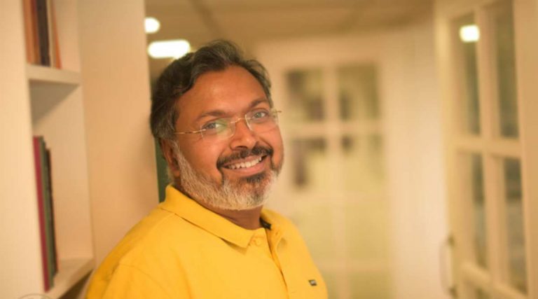 Devdutt Pattnaik admits he believed in using rape as revenge, offers an insincere apology for his misogynistic tweets