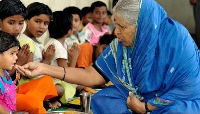 Sindhutai Sapkal passes away
