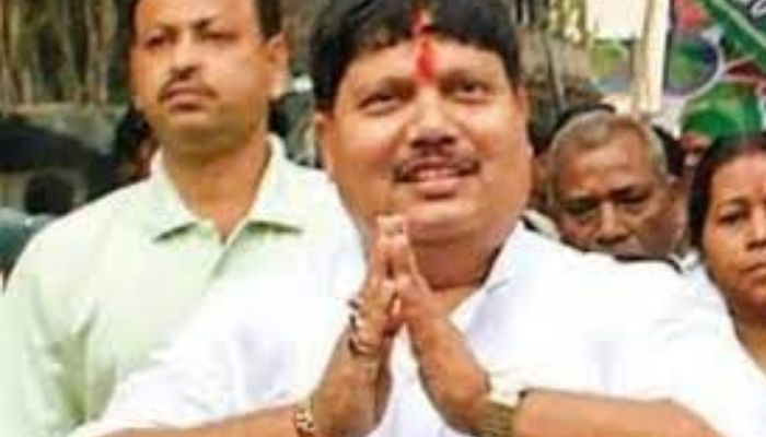 West Bengal: TMC workers attack BJP MP Arjun Singh in North 24 Pargana