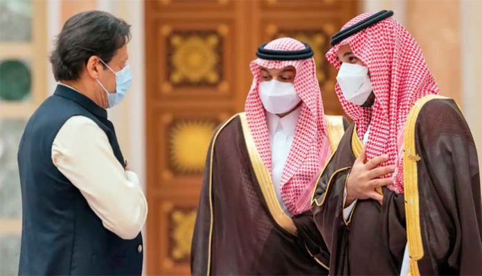 Pakistanis are hating on Saudi Arabia, here is the reason