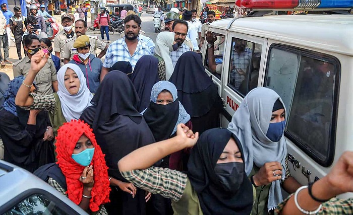 Karnataka: FIR filed against 10 girls in Tumkur for staging protests against hijab ban amid section 144 restrictions