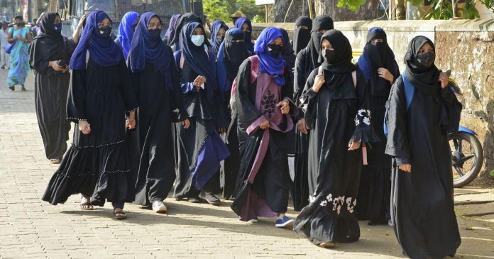 Muslim students in Karnataka insist on wearing burqas to schools and colleges