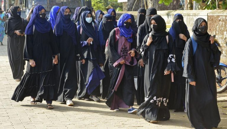 Burqa clad protesting ‘student’ argues with teacher at Udupi college, calls it ‘bullshit’ when asked to not disturb students studying inside