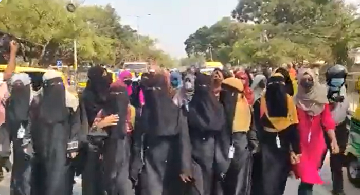 Muslim girls arrive at colleges in burqa and hijab in Karnataka, chant ‘Allah-hu-Akbar’ in protest after denied entry in college in Tumkur