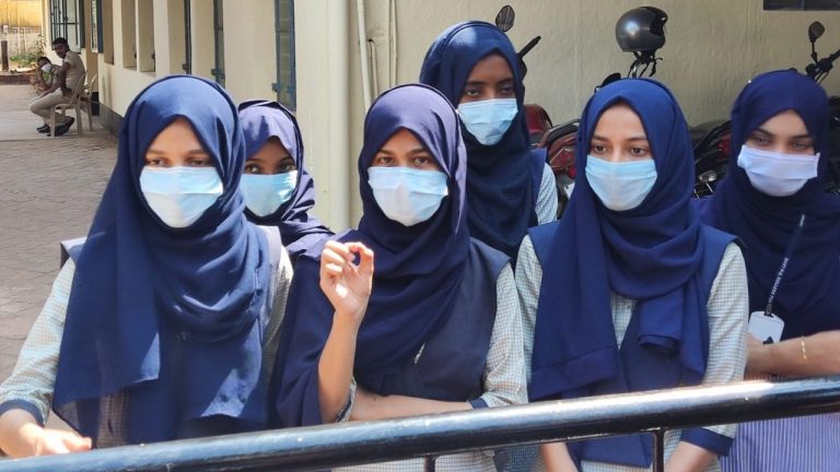 Karnataka HC refuses to allow Muslims in Udupi’s Bhandarkar College to wear hijab in class while case hearing continues
