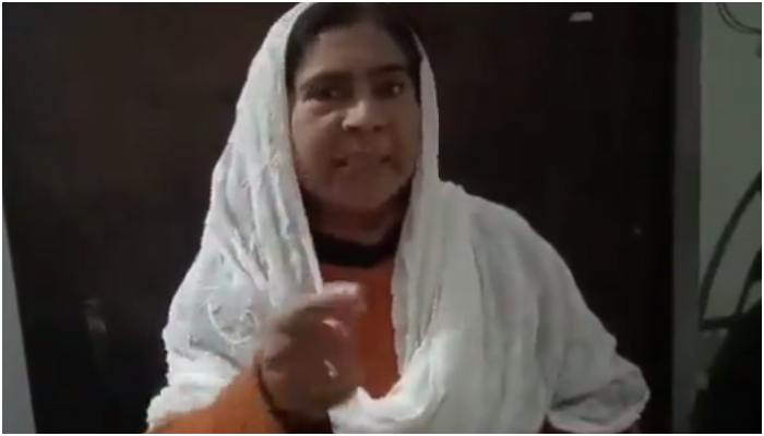 Samajwadi Party leader Rubina Khanum threatens violence in hijab row, says she ‘will chop arms of those putting hands on hijab’