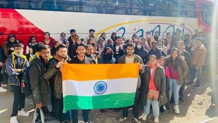 ‘Use trains to evacuate as and when curfew is lifted’ – Indian Embassy in Ukraine issues fresh advisory