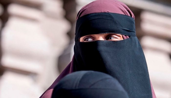 Mumbai: Burglar in burqa loots closed shops, arrested