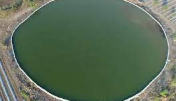 grand water well at beed, constructed by a farmer named Maruti Bajgude
