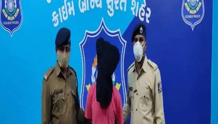 Muslim youth caught with pistol