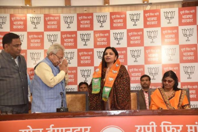 UP Elections 2022: 3rd poster girl of Congress, Pallavi Singh joins BJP