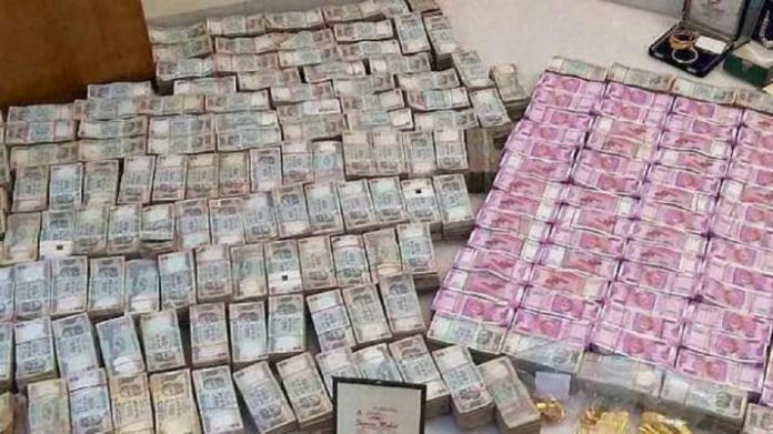 I-T raid on ex IPS officer finds cash worth several crores