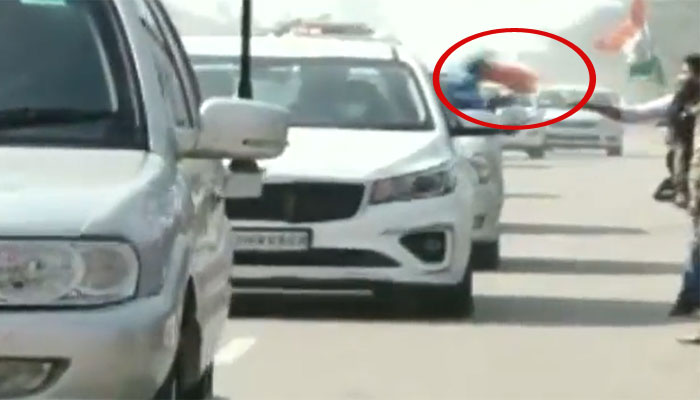 NSUI’s Nadeem Khan throws Congress flag on Rahul Gandhi’s convoy, watch video