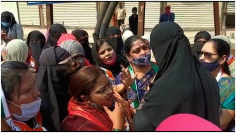 Maharashtra: Burqa-clad protestors clash with Congress party workers during a protest over Hijab row, video viral