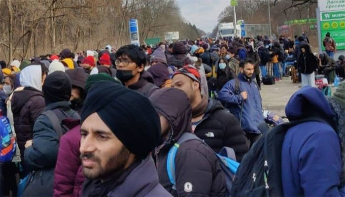 “When your govt has not cooperated with us, why should we cooperate with you?” Ukraine puts Indian students in hostage-like situation at Poland border