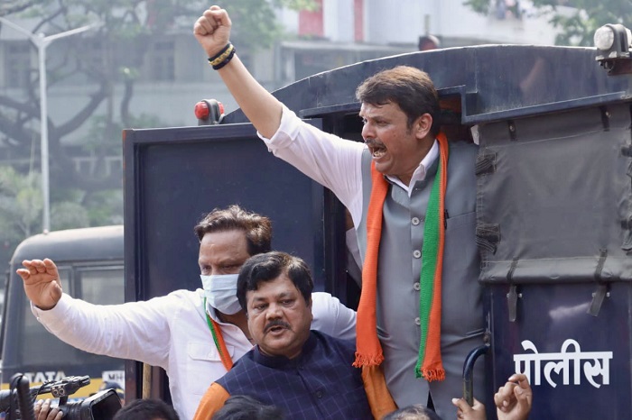 Maharashtra: Devendra Fadnavis, other BJP leaders detained by Mumbai Police amid protests demanding Nawab Malik’s resignation