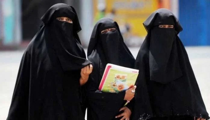 Aligarh: Muslim students denied entry for flouting dress code and wearing hijab