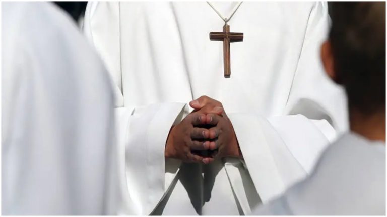 Kerala: Priest Pondson John arrested for sexually abusing a minor girl twice, one at Church while ‘counselling’ her, once in her own home