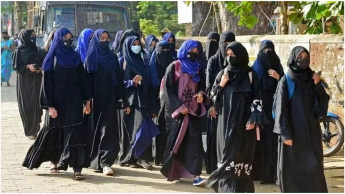 Karnataka burqa girls