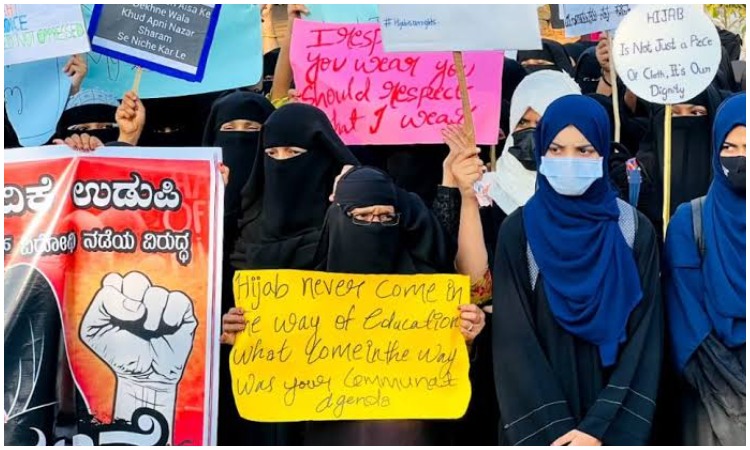 Islamic organisations call for ‘peaceful’ bandh in Karnataka to protest against High Court verdict upholding hijab ban in schools