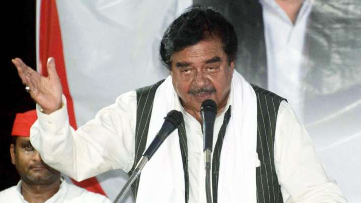 “Outsider” Shatrughan Sinha to contest Asansol Lok Sabha by-election on TMC ticket in West Bengal
