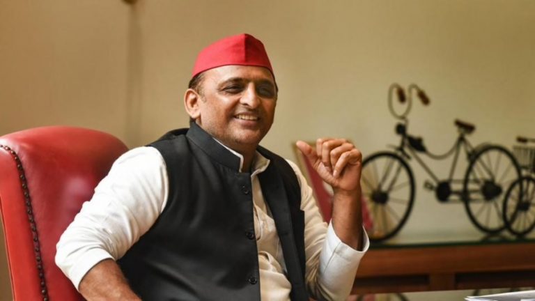 If dynastic loot is our destiny and if BJP is out of the running, Akhilesh Yadav is my preferred dynast: Here is why
