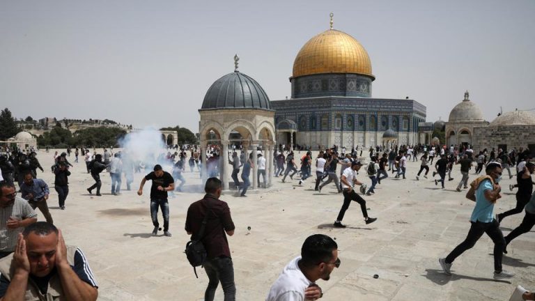 Israeli forces and Palestinians clash at Al-Aqsa mosque in the old city of Jerusalem, security forces fire tear gas and stun grenades: Details