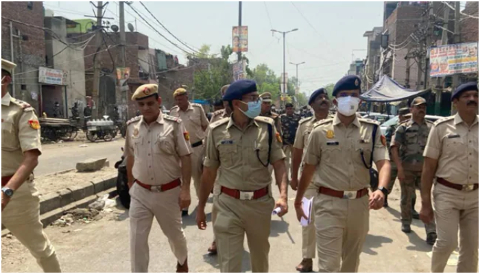 Delhi: Illegal arms supplier arrested in Jahangirpuri after an encounter, links with Hanuman Jayanti violence being probed