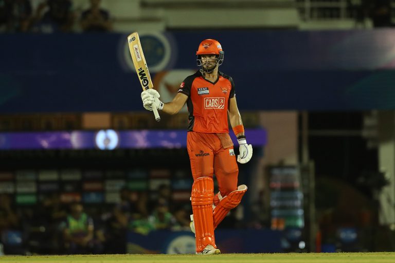 IPL: Sunrisers Hyderabad continue their winning run as they beat Kolkata Knight Riders for a 3rd successive win