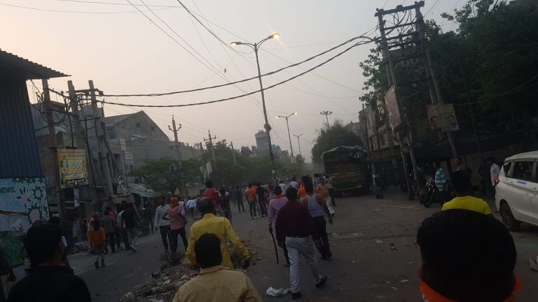 Delhi: Hanuman Jayanti procession attacked by stonepelters in Jahangirpuri, cop injured after being shot by the mob