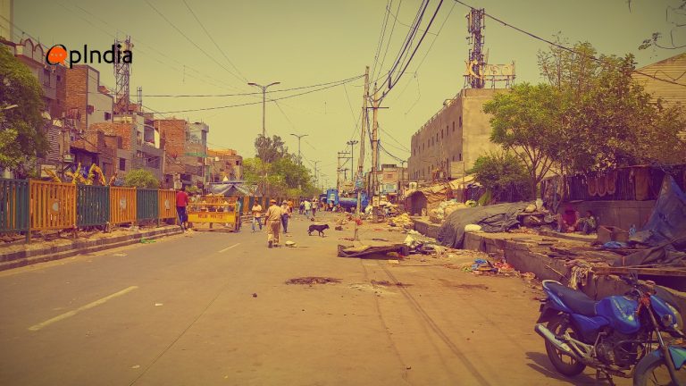 Bulldozers in Jahangirpuri: Gate of Masjid razed, mazaar and other encroachments removed before SC order halts demolition drive