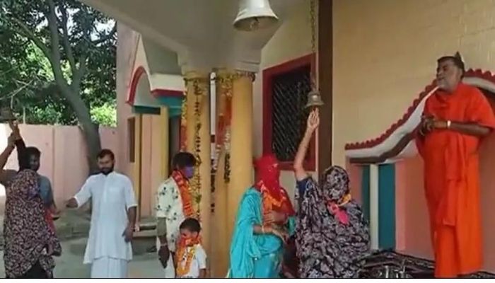 Uttar Pradesh: Eight members of two Muslim families revert to Hinduism