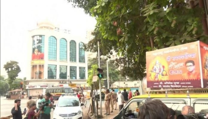 MNS threatens to play 'Hanuman Chalisa' on a loudspeaker outside Shiv Sena Headquarters