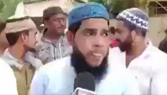 Viral video shows ‘kattar’ Muslim Shiv Sena leader saying he will stop Hanuman Chalisa recital outside Matoshree
