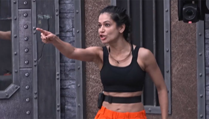 Payal Rohatgi, Munawar Faruqui, Zeeshan Khan fight over halal meat debate in Kangana Ranaut’s show Lock Upp, spit on each other