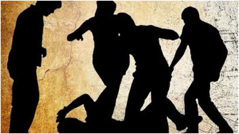 Gujarat: Family kidnaps own daughter marrying a Hindu man, thrashes her husband
