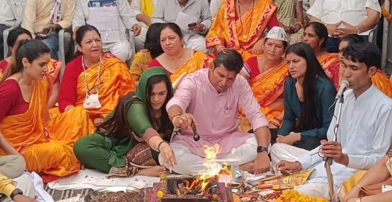 Rajasthan: AAP Muslim leaders protest after party head office inaugurated with Havan and other Hindu rituals, question why Islam was ignored