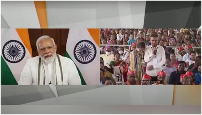 This is why PM Modi got emotional while speaking to Ayub Patel and his daughter during the ‘Utkarsh Samaroh’ in Bharuch