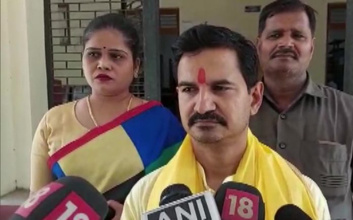 Mathura: Hindu Mahasabha files plea seeking permission to consecrate laddu Gopal in Shahi Idgah