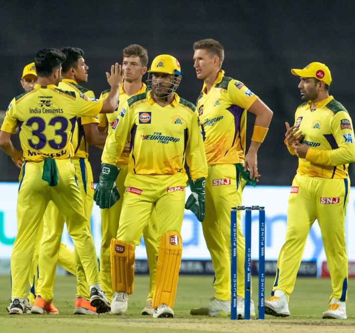 IPL: MS Dhoni makes a triumphant return as captain as CSK keep their faint playoffs hope alive with a win over Sunrisers Hyderabad