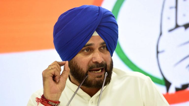 Congress leader Navjot Singh Sidhu finally surrenders, heads to Patiala jail