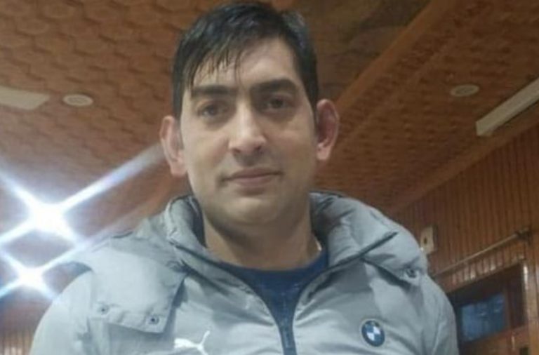 Jammu and Kashmir: Kashmiti Pandit govt employee shot dead by terrorists in Tehsildar’s office in Budgam
