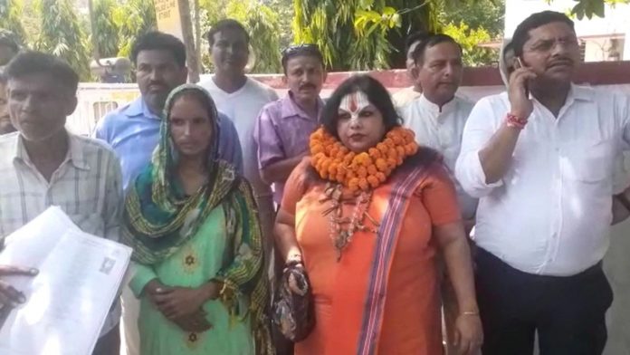 UP: Auto driver Amjad traps BA student in love affair, commits love jihad