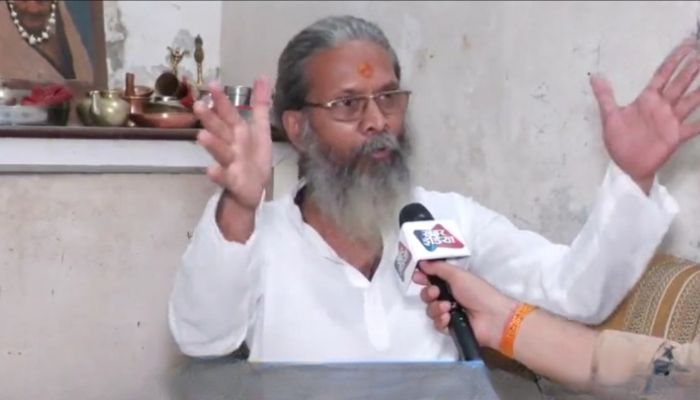 Lallantop and Aaj Tak spread fake news about what Mahant of Kashi Karwat temple had said about Shivling in Gyanvapi: Here is the truth