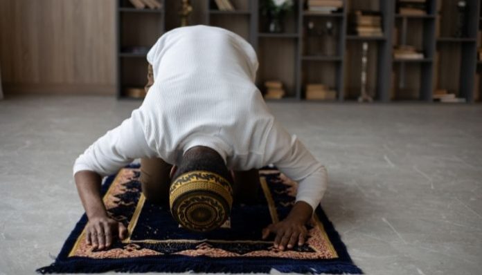 What happens if a Muslim becomes an apostate and renounces Islam?