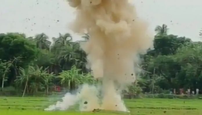 West Bengal: Bomb squad detonates 800 crude bombs found in 12 drums
