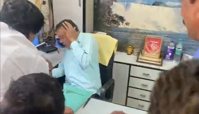 Maharashtra: NCP workers beat BJP spokesperson Vinayak Ambekar over a Facebook post against Sharad Pawar
