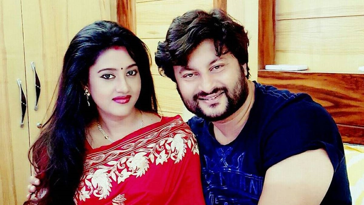 Read how two Odia movie stars are fighting an ugly divorce battle photo
