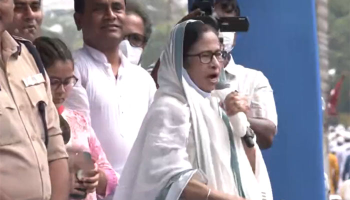 “Did she really say Kafir?”: Netizens in disbelief as video shows Mamata saying something that sounds like ‘we are not kafirs’